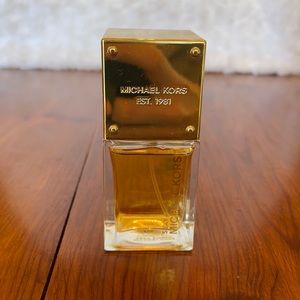 Michael Kors Sexy Amber Perfume
